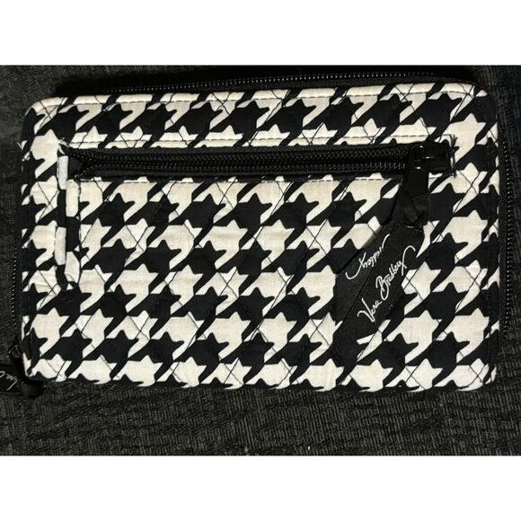 VERA BRADLEY MIDNIGHT HOUNDSTOOTH Turn Latch Wallet - Picture 8 of 12